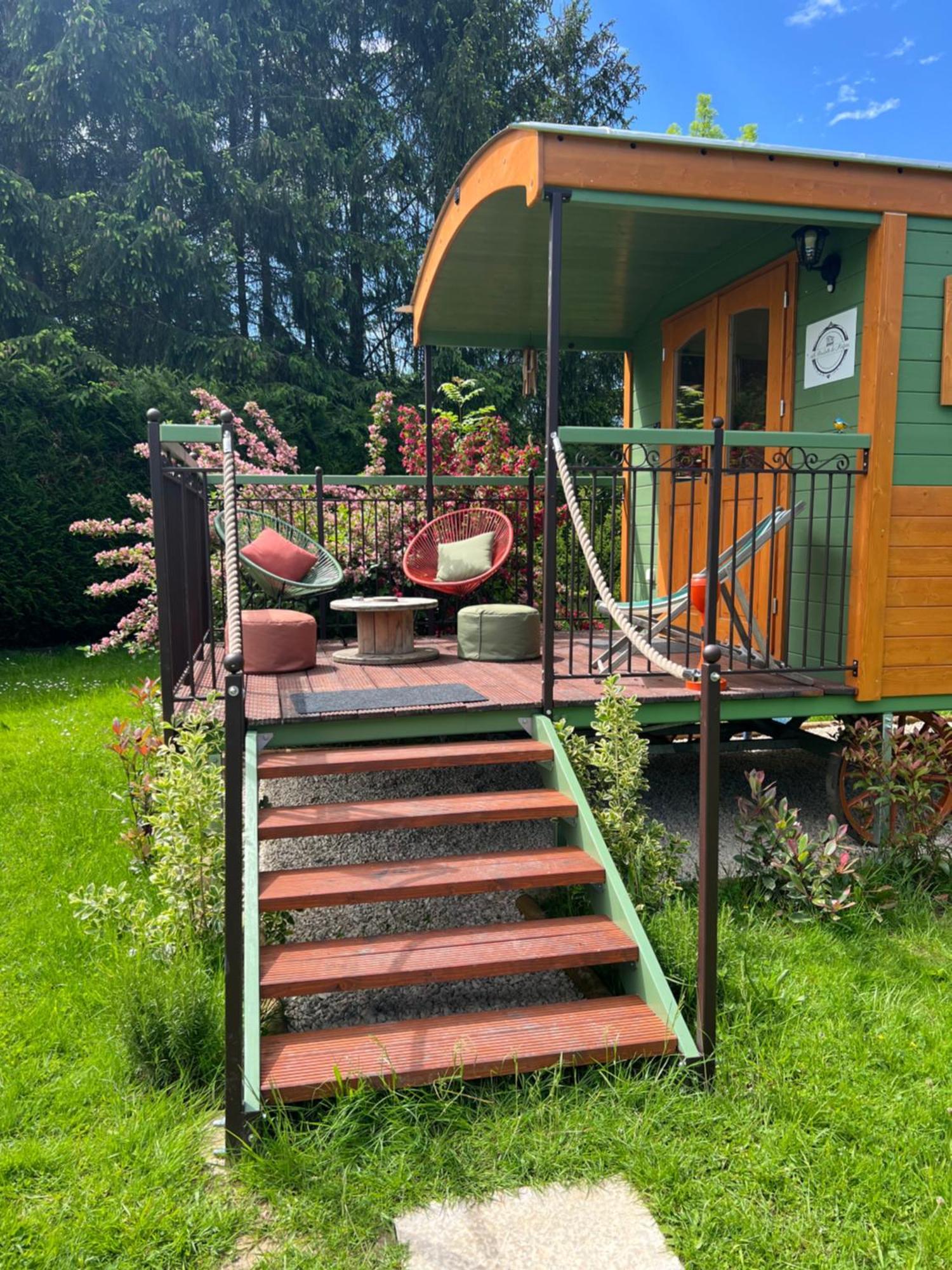 Bed and Breakfast La Roulotte Deluxe De Malpas Quingey Esterno foto
