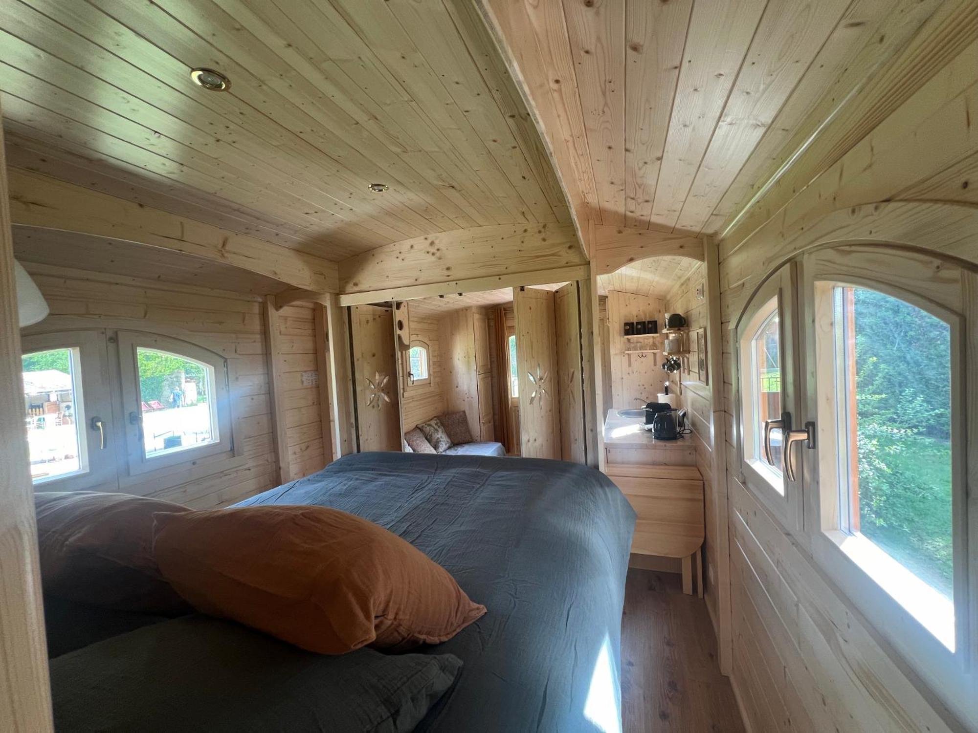 Bed and Breakfast La Roulotte Deluxe De Malpas Quingey Esterno foto