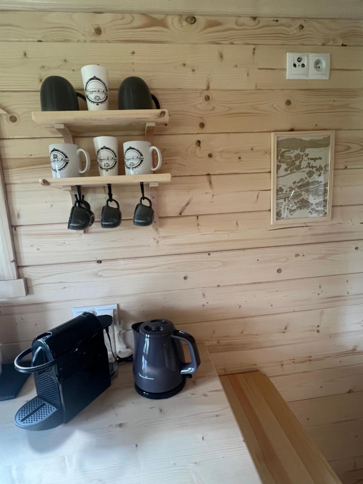 Bed and Breakfast La Roulotte Deluxe De Malpas Quingey Esterno foto