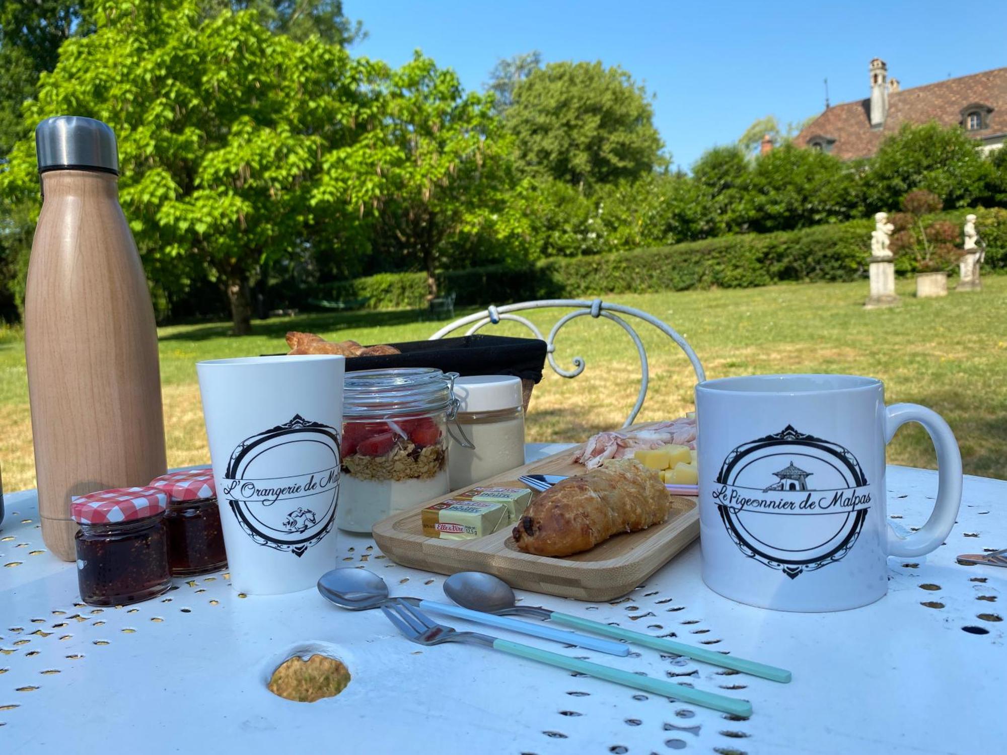 Bed and Breakfast La Roulotte Deluxe De Malpas Quingey Esterno foto