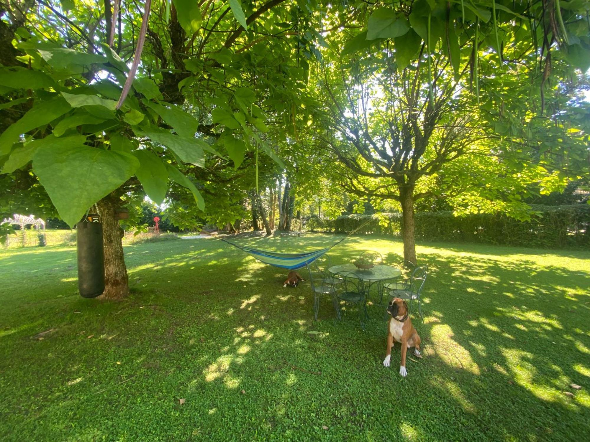 Bed and Breakfast La Roulotte Deluxe De Malpas Quingey Esterno foto