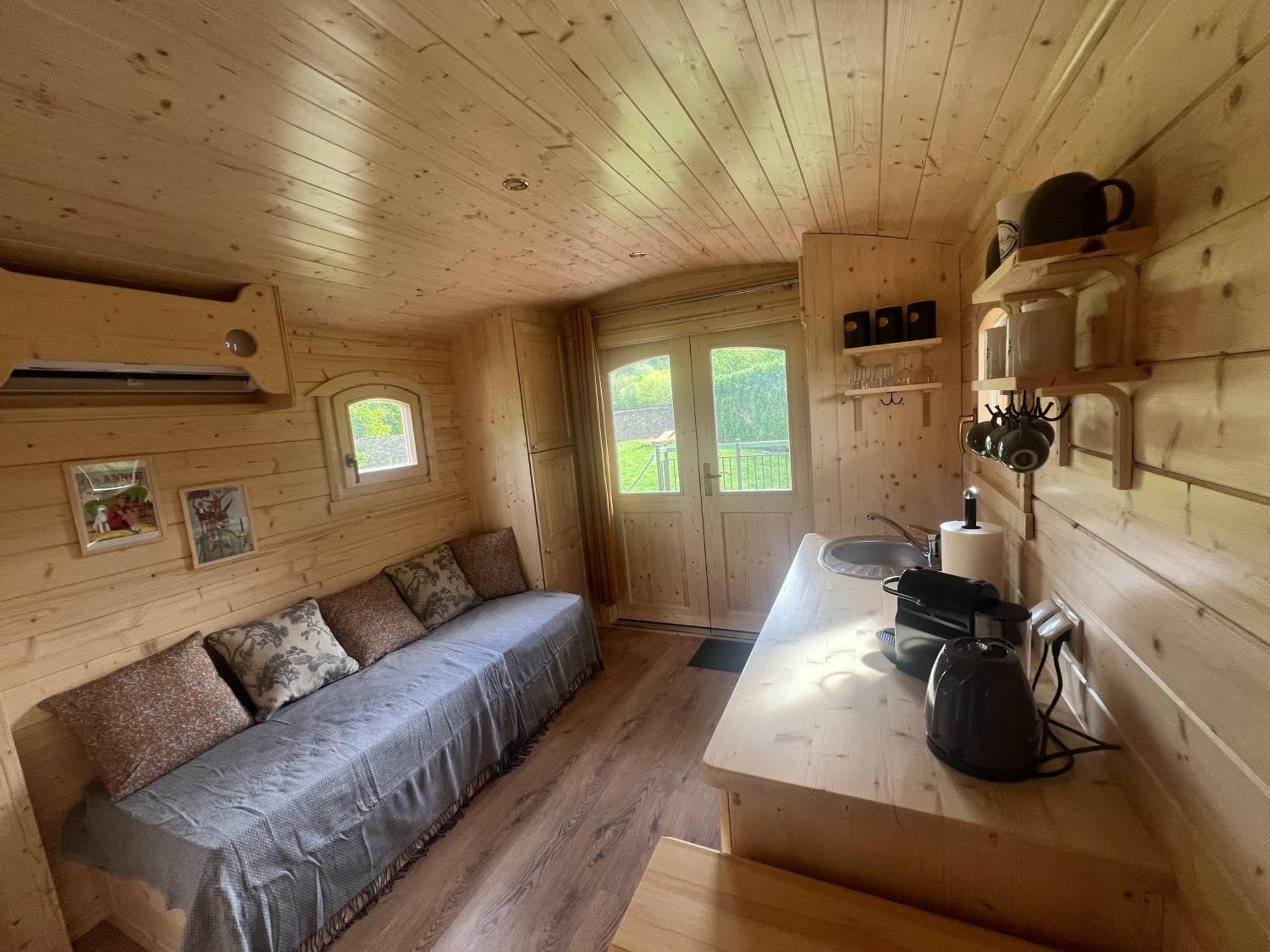 Bed and Breakfast La Roulotte Deluxe De Malpas Quingey Esterno foto