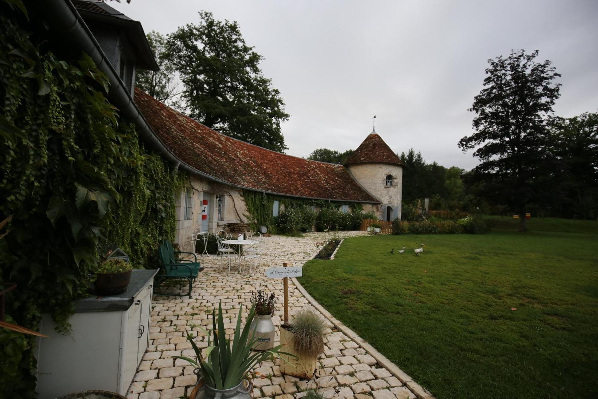 Bed and Breakfast La Roulotte Deluxe De Malpas Quingey Esterno foto