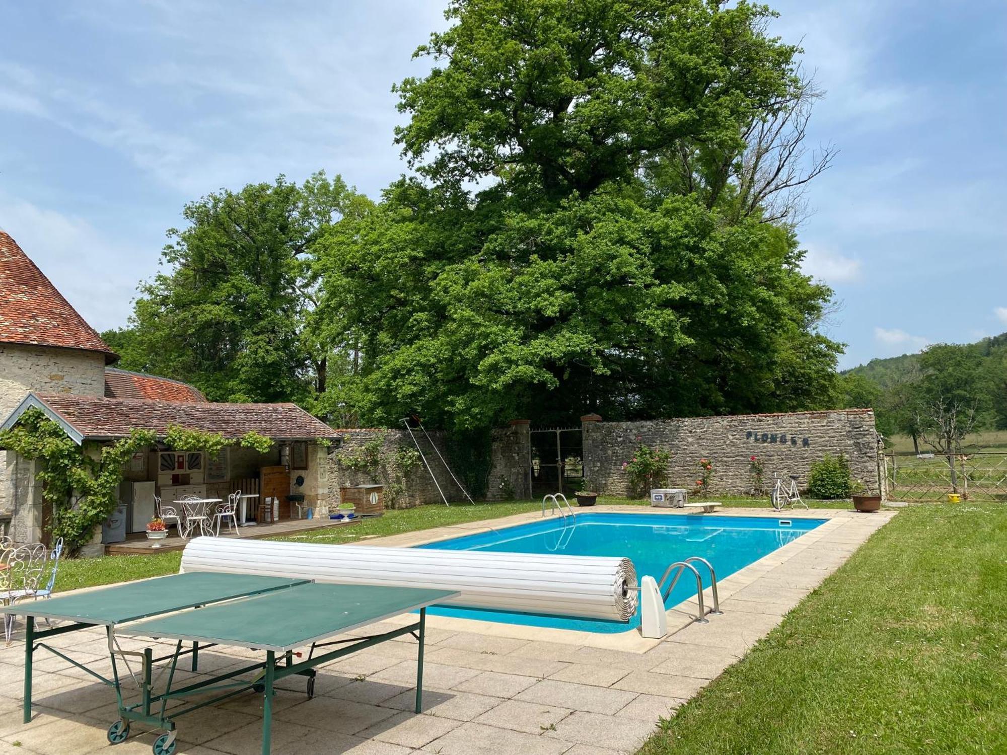 Bed and Breakfast La Roulotte Deluxe De Malpas Quingey Esterno foto