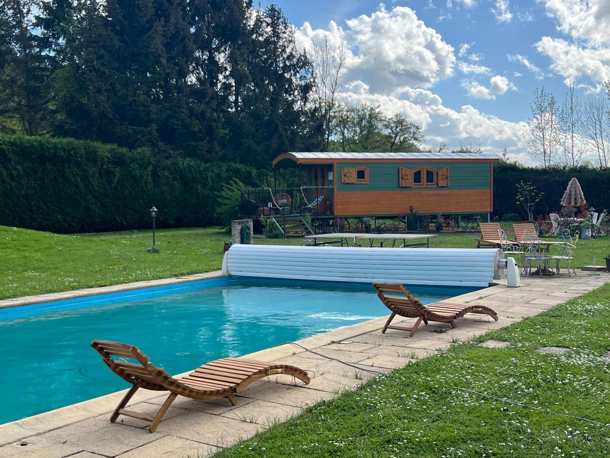 Bed and Breakfast La Roulotte Deluxe De Malpas Quingey Esterno foto